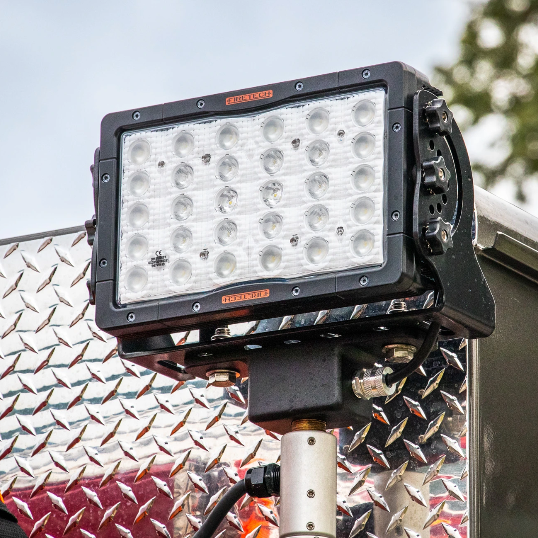 28,000 Lumen Pole-Mounted LED Scene Light