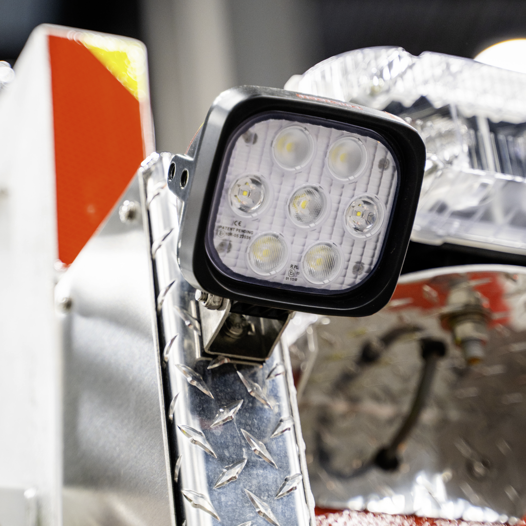 7 LED Work & Area Light